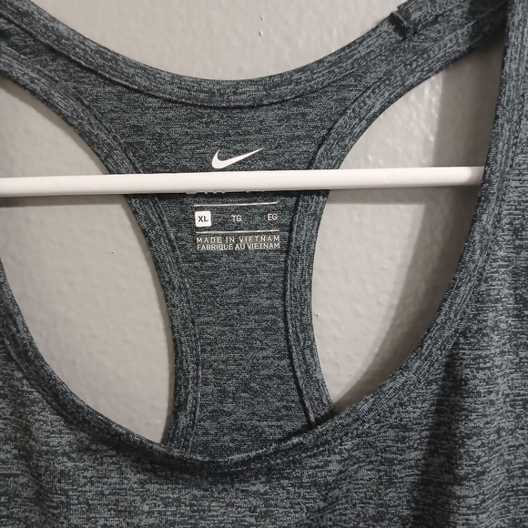 Nike Women's Gray Tank Top - Picture 4 of 11